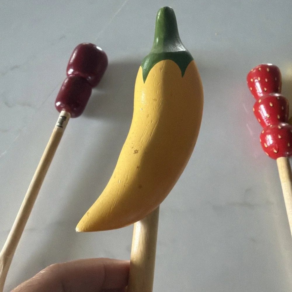 Pier 1 Wooden Kitchen Utensils Fruit Veg Handles Set 4 Apple Banana Strawberry